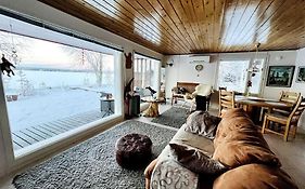 Lapland Sunrise Cottage With Lakefront Sauna